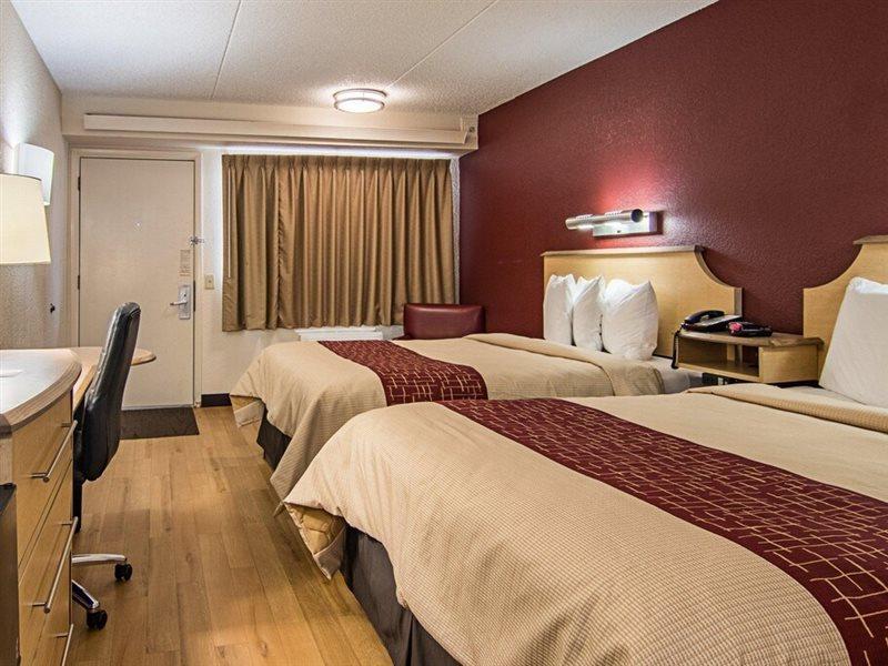 Red Roof Inn Detroit/Southfield Bagian luar foto