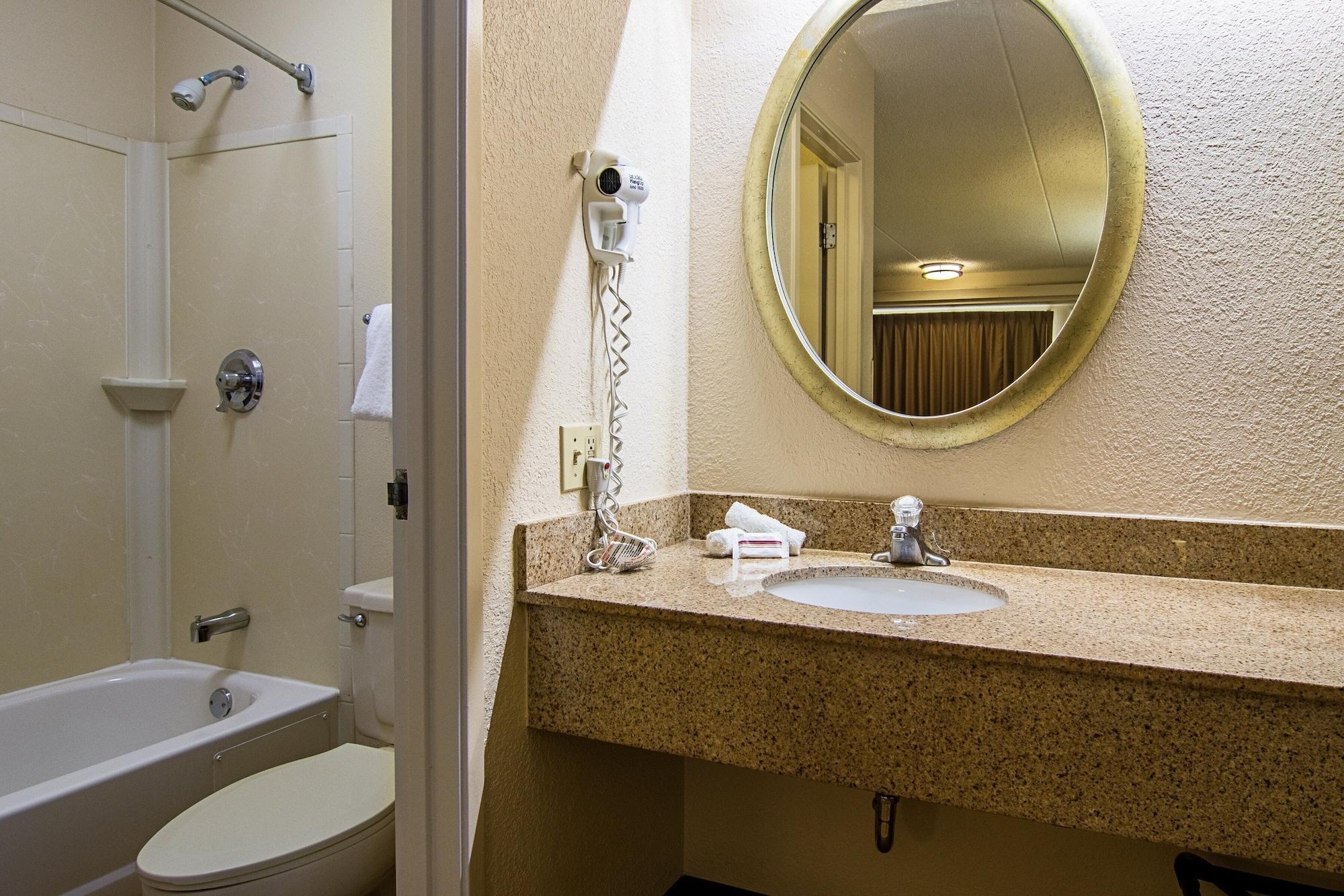 Red Roof Inn Detroit/Southfield Bagian luar foto